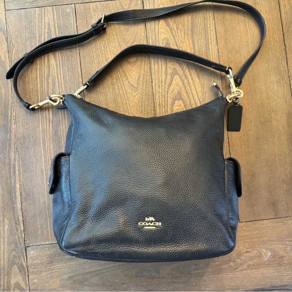 Coach Black Pebbled Leather Shoulder Bag with Gold Hardware - Picture 2 of 9